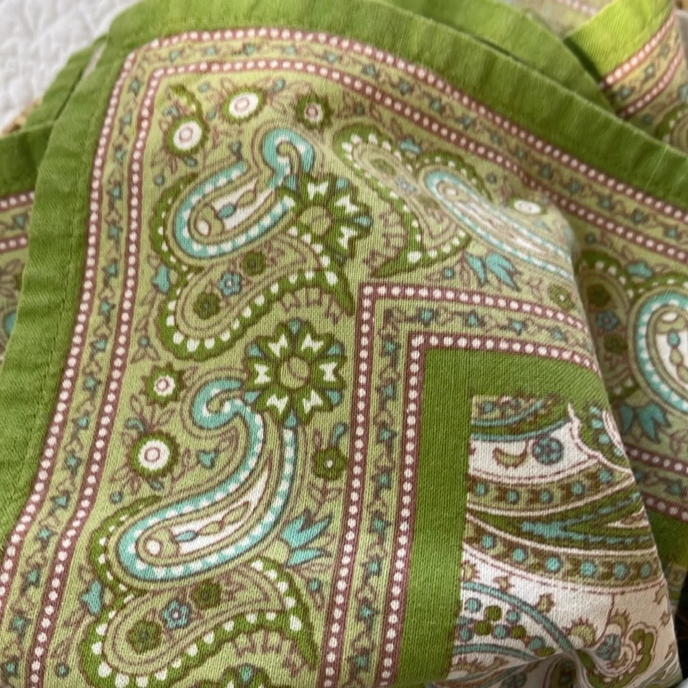 Williams Sonoma Paisley Cotton Napkins (4)